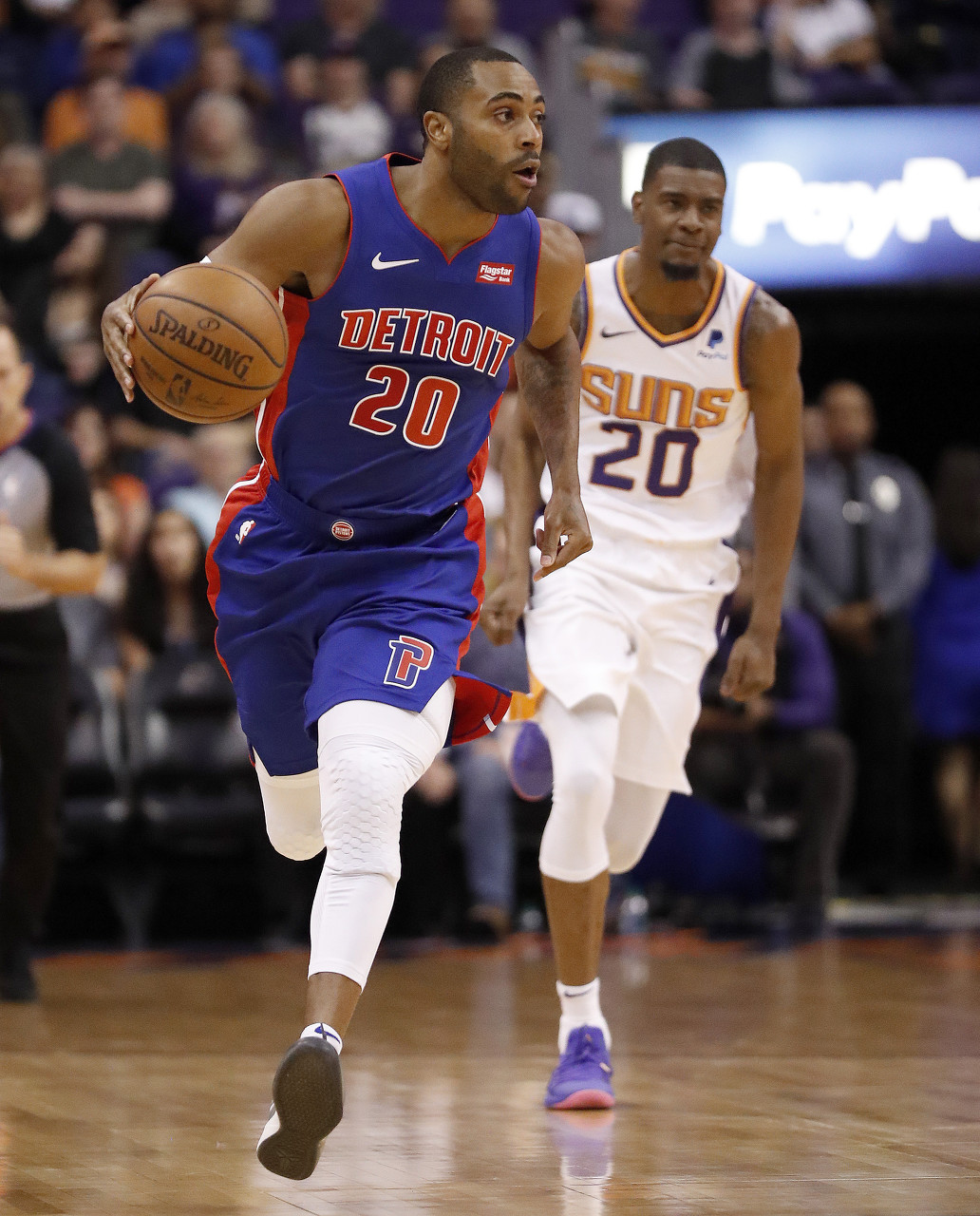 队在防守战 队在防守战