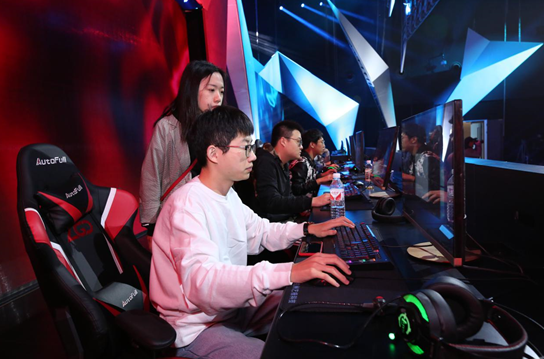 板凳席提供 板凳席提供